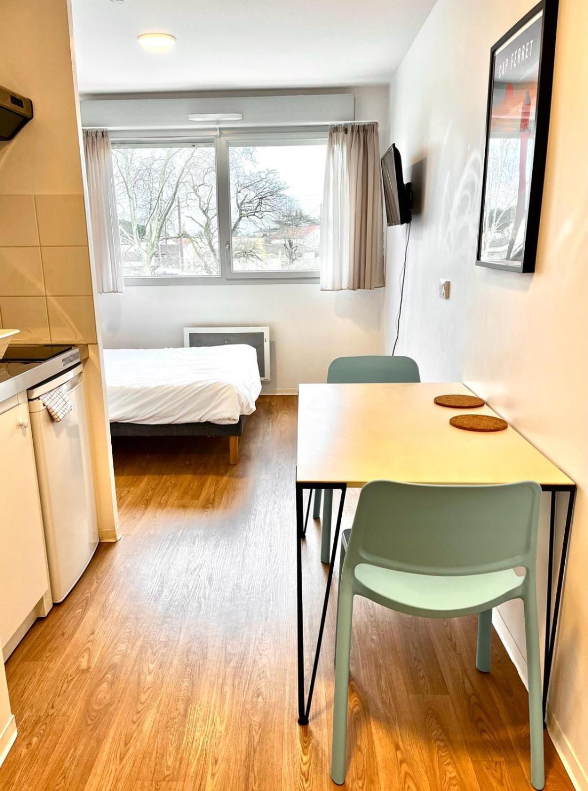 Residence Hoteliere Le Prado Либорн Екстериор снимка